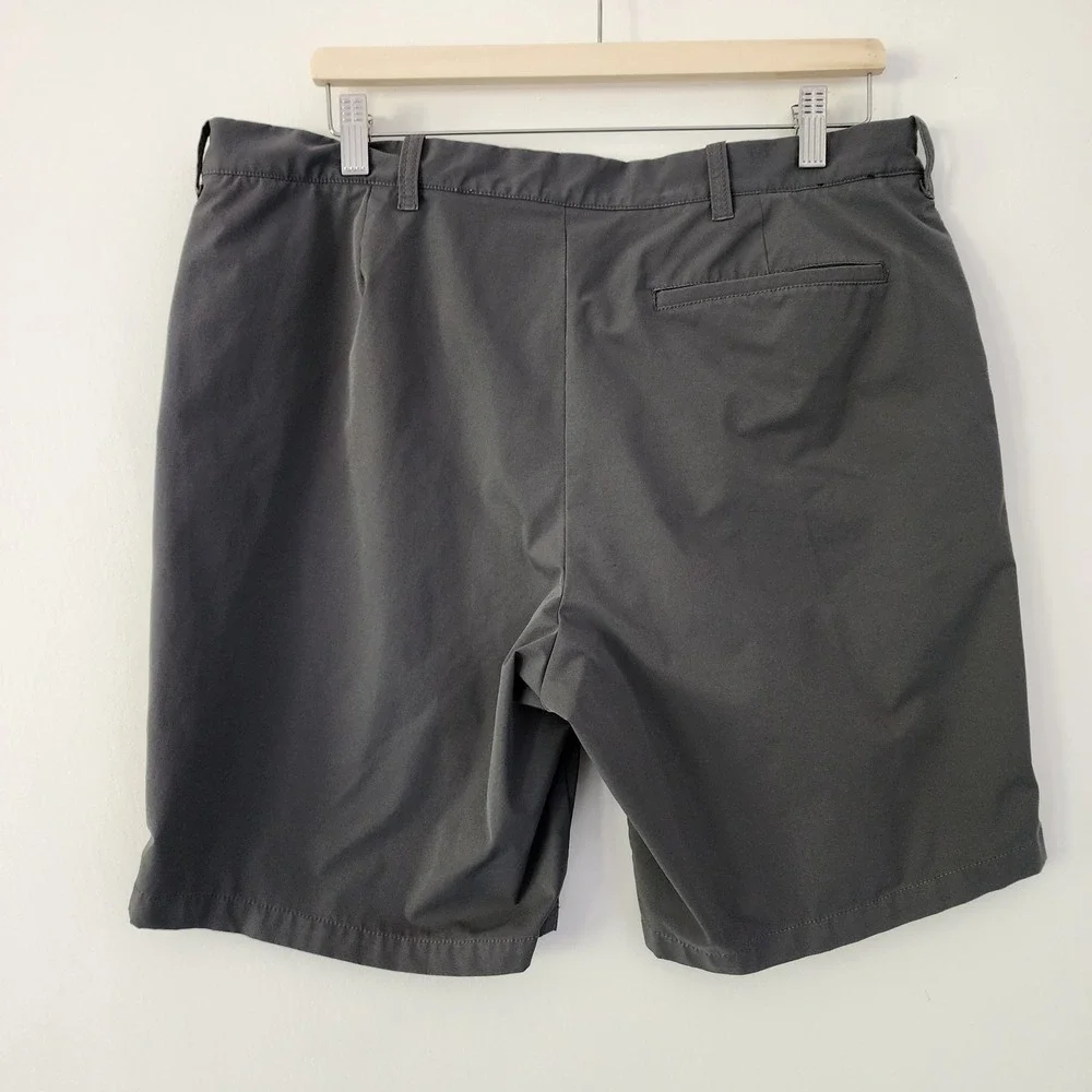 J. Crew Men's Shorts Size 35 Gray 9